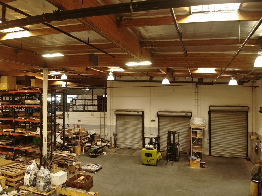Malabar Industrial Property: 220 W Los Angeles Ave, Simi Valley, CA 93065